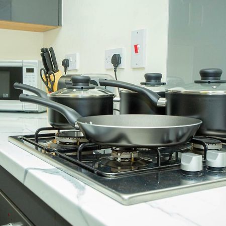 נורת'המפטון Lake View Apartment מראה חיצוני תמונה