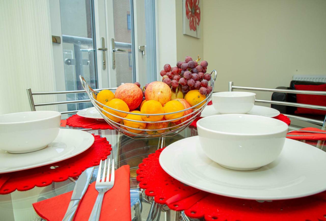 נורת'המפטון Lake View Apartment מראה חיצוני תמונה